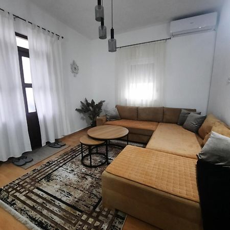 Apartman Nicol โมสตาร์ ภายนอก รูปภาพ